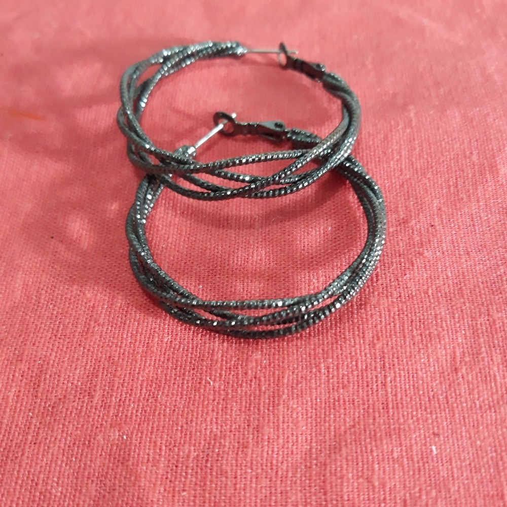 ❤  EARRINGS - Picture 7 of 8